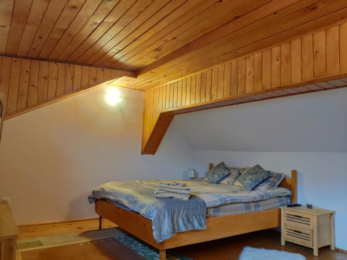 Ferienwohnung Cozy Loft At Teleferic Sinaia Exterior foto